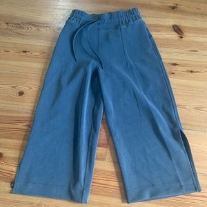 Lululemon culotte style lounge pants-cropped